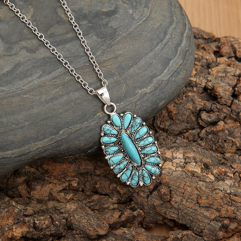 Artificial Turquoise Pendant Necklace